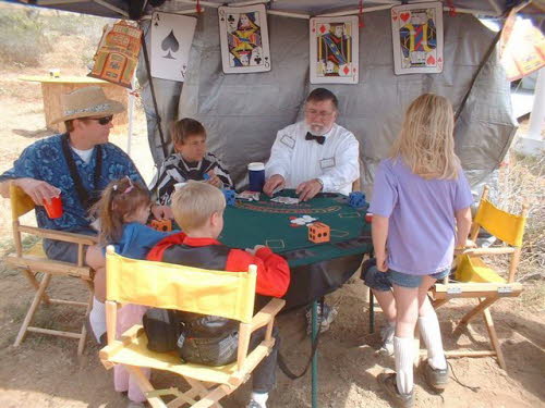 Viewfinder theme check at the 2005 Vikings National